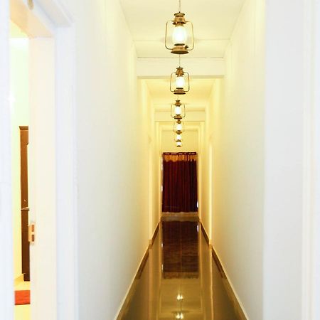 Oyo 4867 Royal Homes Alappuzha Bagian luar foto