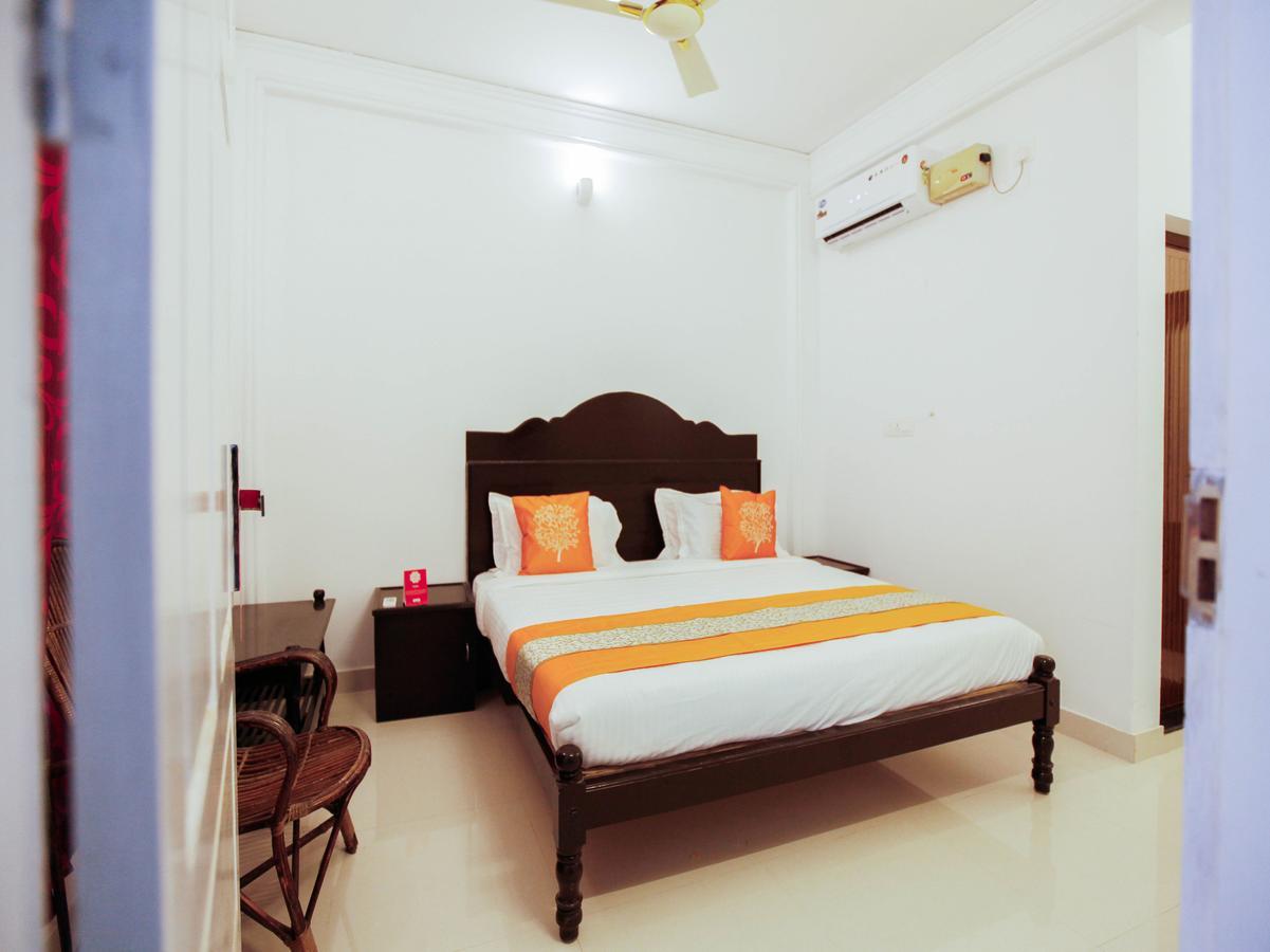 Oyo 4867 Royal Homes Alappuzha Bagian luar foto